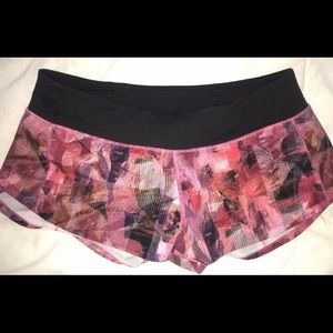 Lululemon Speed Shorts Size 10 2.5in inseam